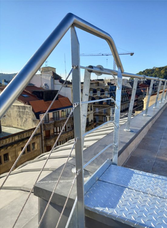barandillas_de_acero_inoxidable_en_exteriores_donostia.jpg