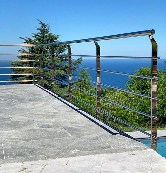 herrerias de san sebastian especialistas en barandillas de acero inoxidable aisi 316 ba