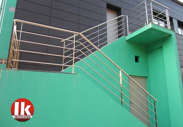 barandillas exteriores de acero inoxidable en gipuzkoa-guipuzcoa