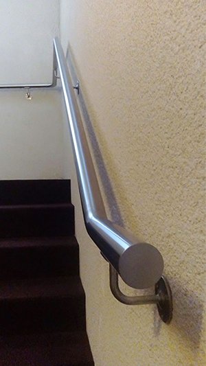 Pasamanos de acero inoxidable para hotel de Lourdes (Francia)