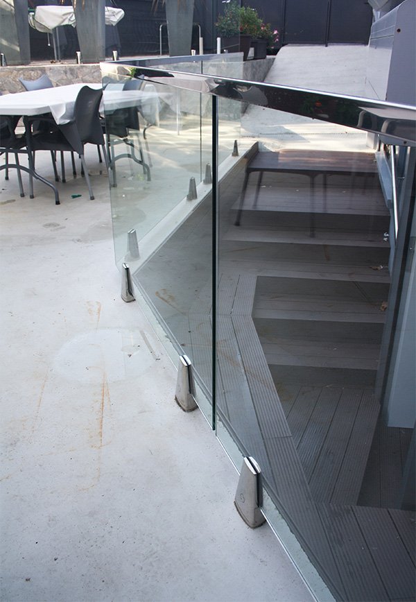 barandillas_de_acero_inoxidable_y_vidrio26.jpg