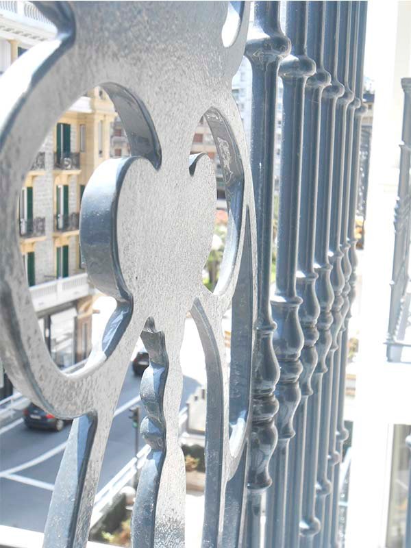 barandillas_de_aluminio_en_san_sebastian_donostia_hotel_londres.jpg
