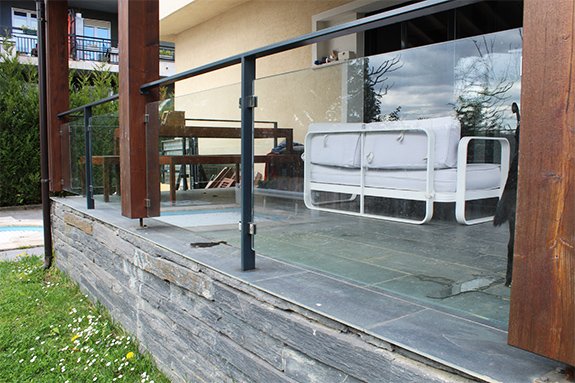 barandillas_de_vidrio_cuanto_vale_el_precio_por_metro_lineal_fabricantes_en_gipuzkoa.jpg