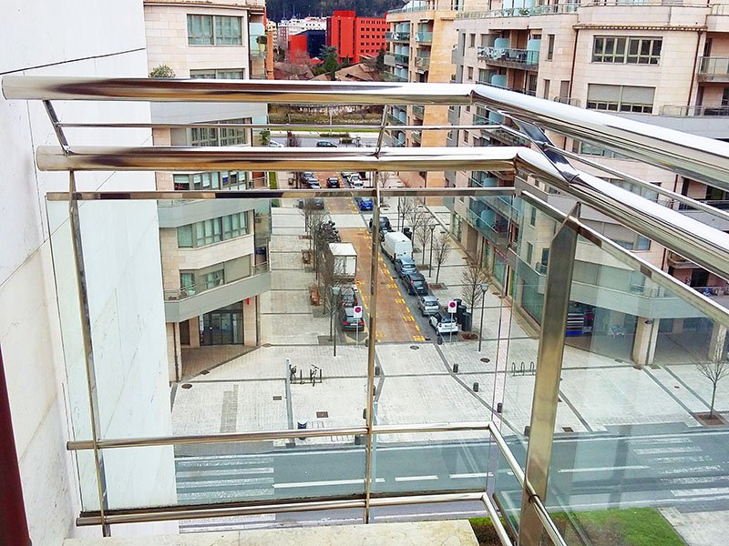 barandillas_para_balcones_en_san_sebastian_donostia_en_gipuzkoa.jpg