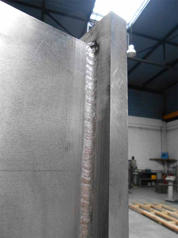 calderería en aluminio de tolvas y depositos en gipuzkoa