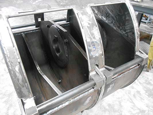 caldereria media y fina en gipuzkoa, especialistas caldereros en la fabricacion de pastecas de gran dimension a medida y con todas las garantias de resistencia. avalados por los certificados de calidad.