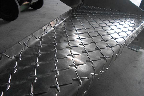 chapas especiales de aluminio antideslizantes