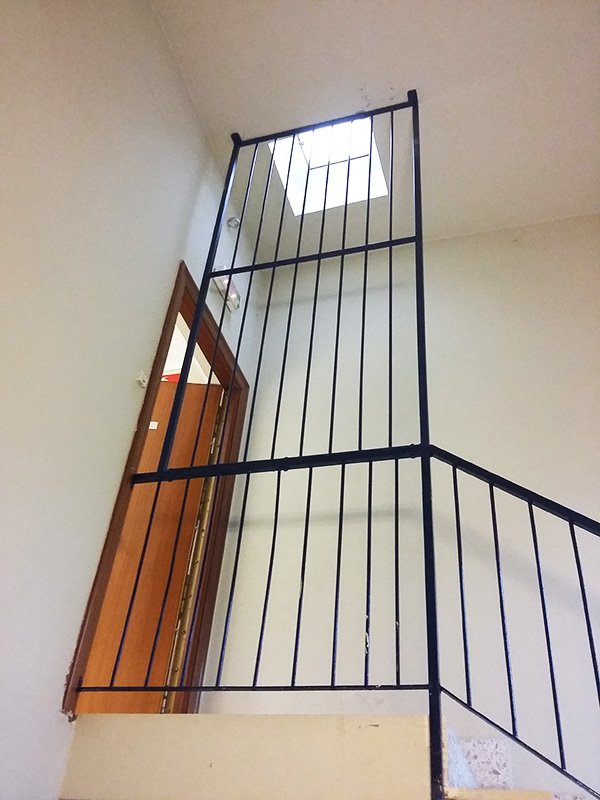 Fabricantes de cierres metalicos en san sebastian donostia de seguridad antirobos