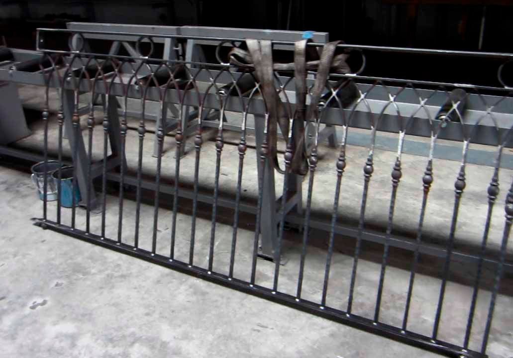 como se fabrica una balcon de forja artistica en donostia san sebastian gipuzkoa