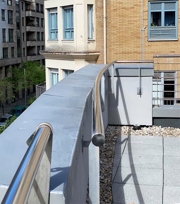 en ibarkalde ofrecemos un servicio integral en barandillas  de acero inoxidable aisi 316 en san sebastian y gipuzkoa. somos empresa lider en el sector del inox