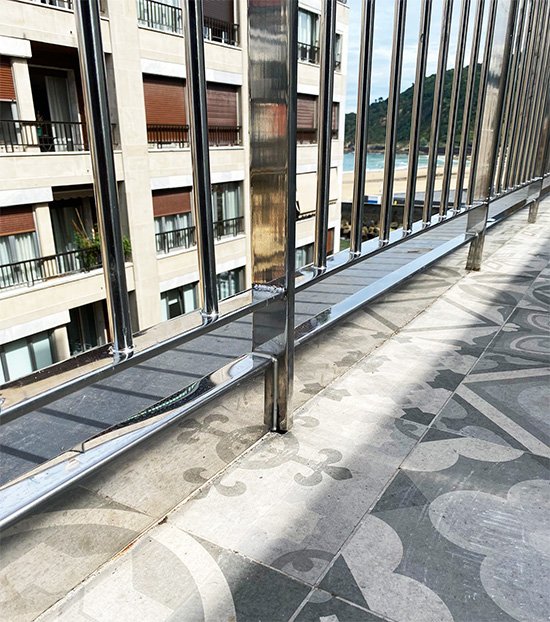 empresas_de_barandillas_de_acero_inoxidable_en_donostia_san_sebastian.jpg