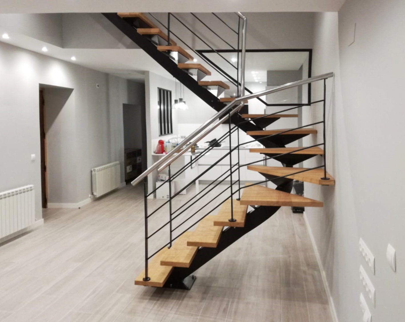 fabricantes de escaleras en pamplona y navarra. escalera metalicas y de madera al mejor precio