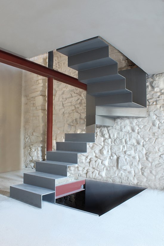 Construcción de tres entrepisos metálicos