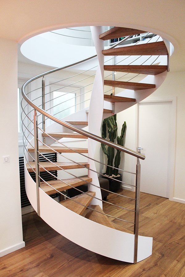 escalera_helicoidal_a_medida_en_hendaya_de_ibarkalde_de_lujo.jpg