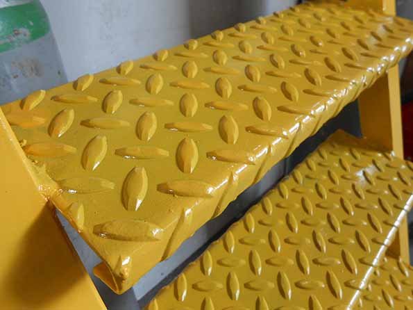 escaleras rectas de hierro para interiores en donostia san sebastian gipuzkoa