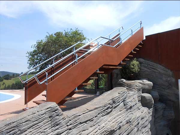 escaleras exteriores en deba orio zumaia mutriku zarautz