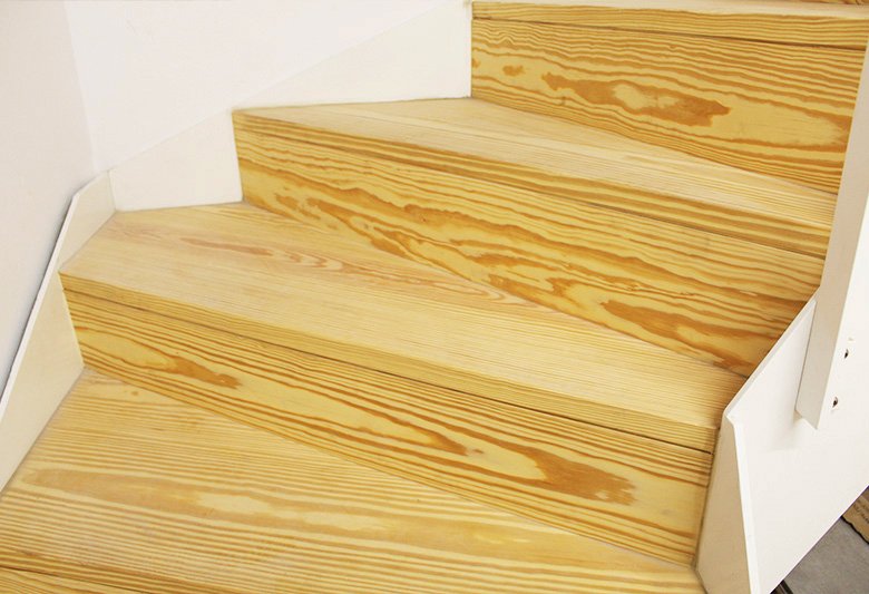 escaleras_de_madera_de_pino_san_sebastian_gipuzkoa.jpg