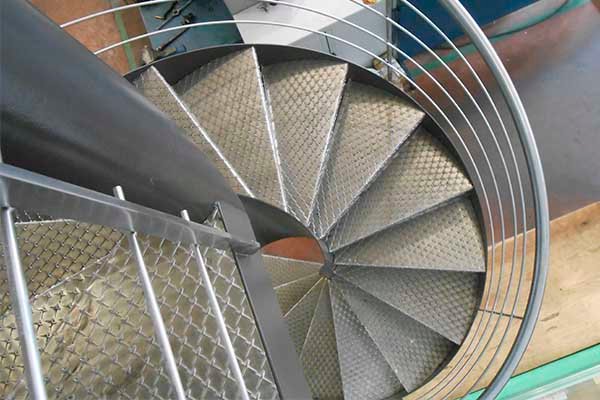 medidas de una escalera de caracol