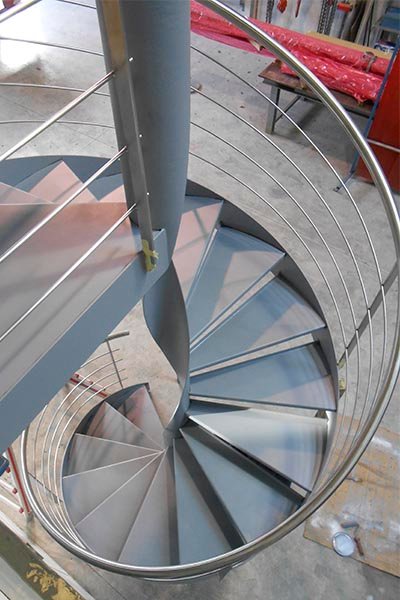 fabricantes de escaleras helicoidales en san sebastian donostia