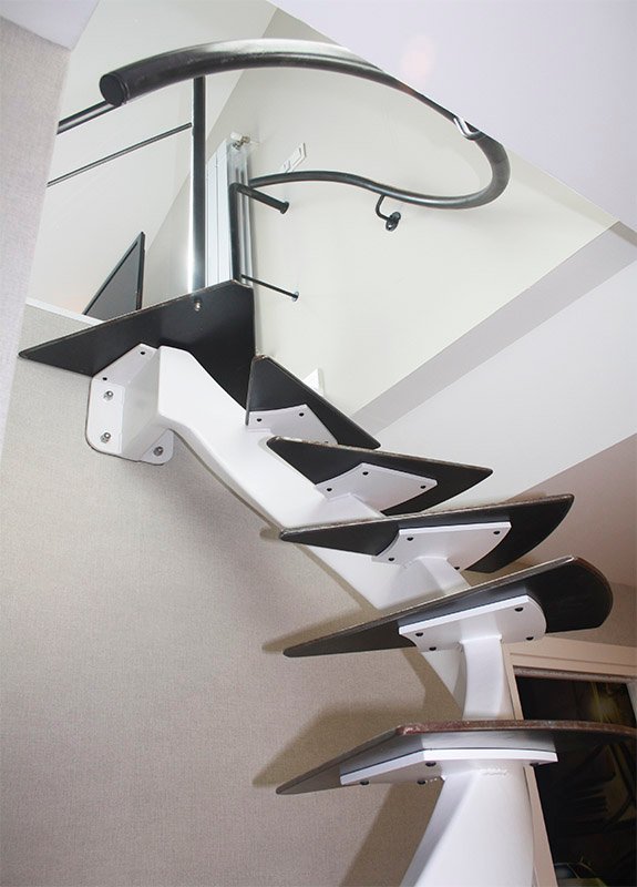escaleras_interiores_para_espacios_reducidos_en_zarautz_gipuzkoa_de_ibarkalde.jpg