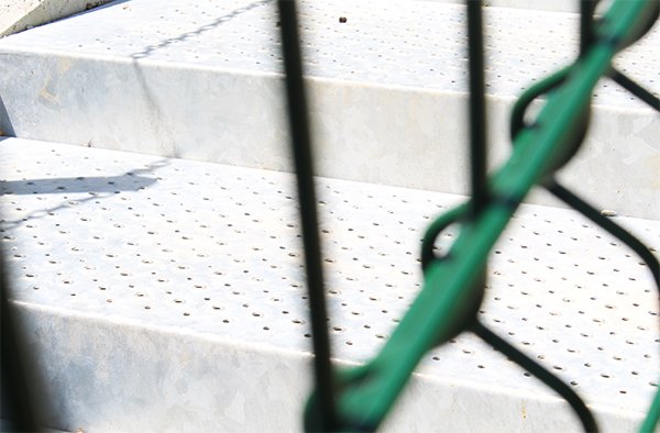 solucion para las escaleras de emergencia del nuevo ascensor inclinado de morlans en san sebastian