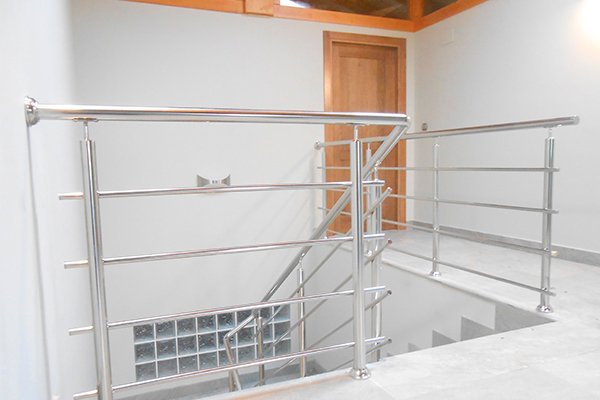 fabricacion de barandales de acero inoxidable