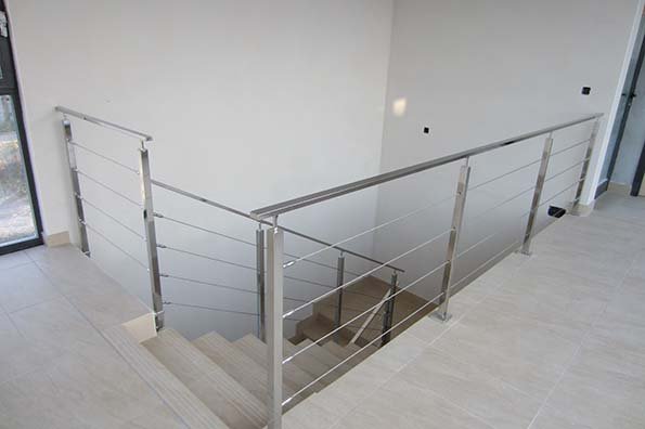 fabricacion de barandillas con cable de acero inoxidable en donostia san sebastian