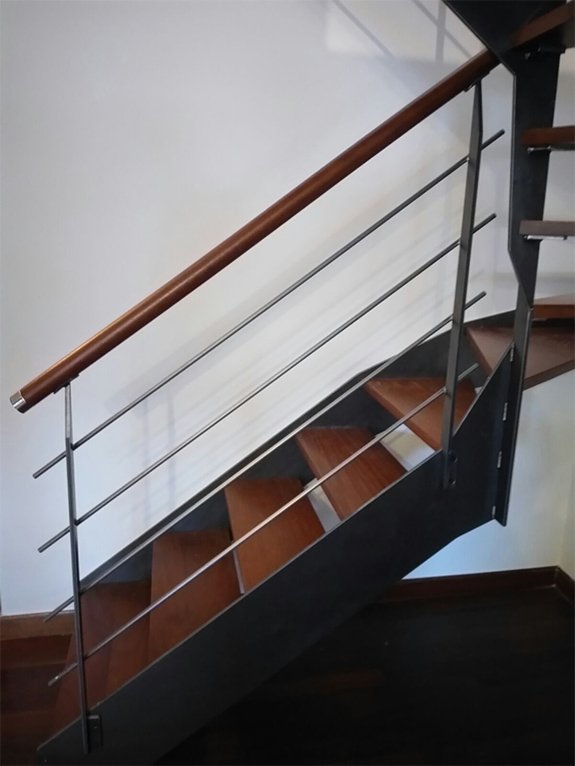 fabricantes_de_escaleras_en_gernika_bizkaia_de_ibarkalde.jpg
