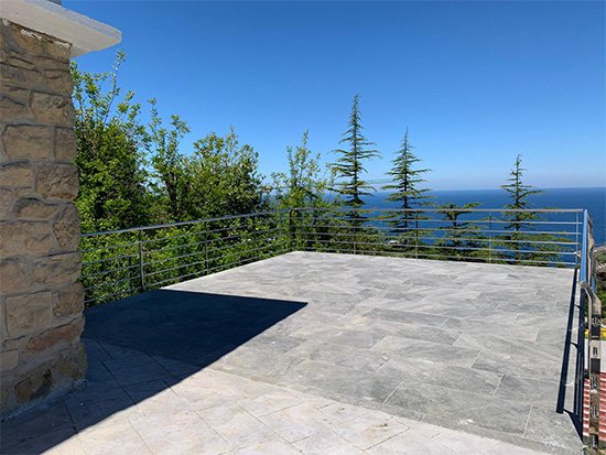 casa con amplia terraza en igeldo. instalacion de barandillas de acero inoxidable aisi 316 ba. magnificas vistas. precio inmejorable