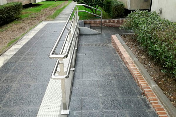 herrerias en hondarribia que fabriquen barandillas de acero inoxidable