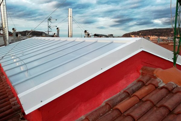empresas especialistas en lucernarios de policarbonato danpalon en donostia san sebastian