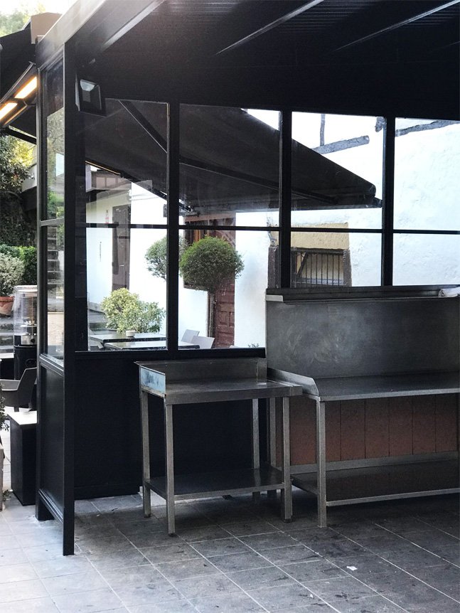marquesina_en_el_asador_portuetxe_de_san_sebastian_donostia_ibarkalde_herreria.jpg