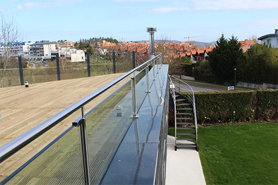 proyecto_de_barandillas_y_escalera_en_casa_de_paseo_oriamendi.jpg