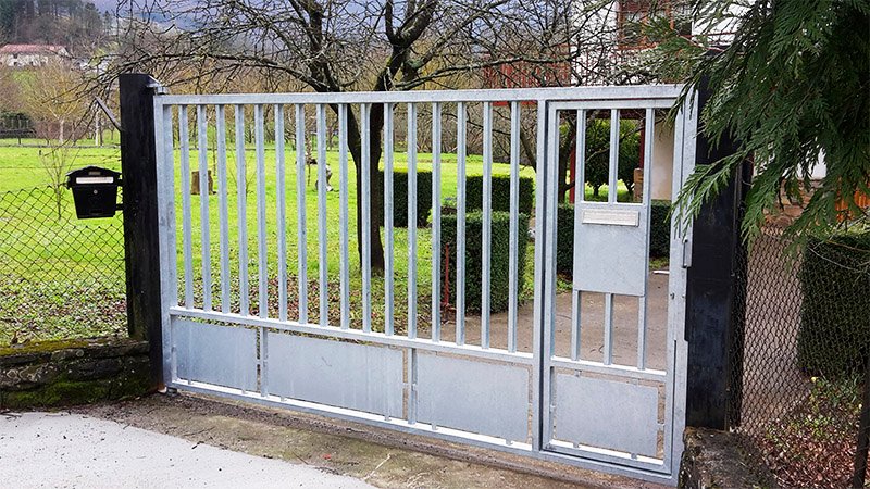 Puertas batientes puertas cortafuegos puertas de emergencia puertas de hierro