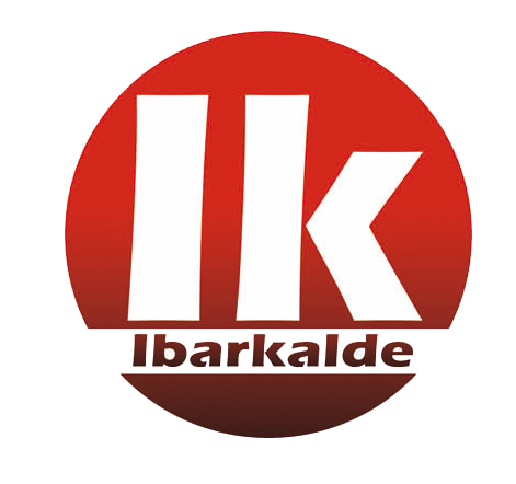 Puerta corredera de tres hojas con sistema de guiado progresivo en Donostia-san Sebastián