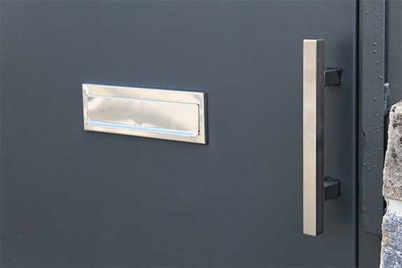 Puertas de acero galvanizado para vallados y cerramientos en gipuzkoa donostia san sebastian