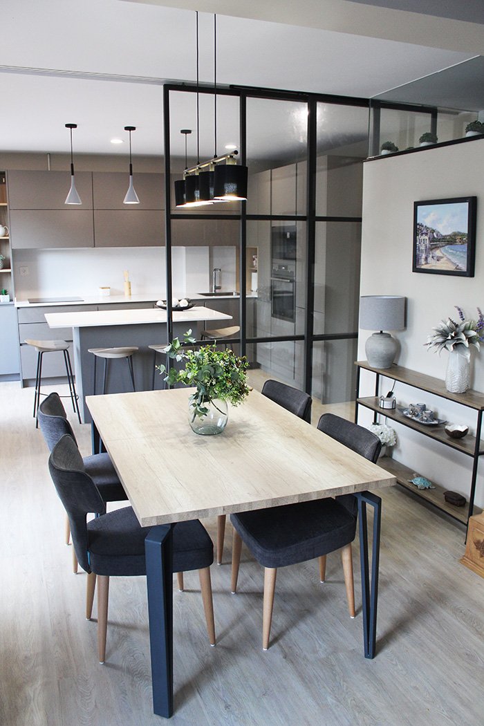 separador_industrial_para_cocina_y_salon_puertas_correderas_en_donostia_gipuzkoa_euskadi.jpg