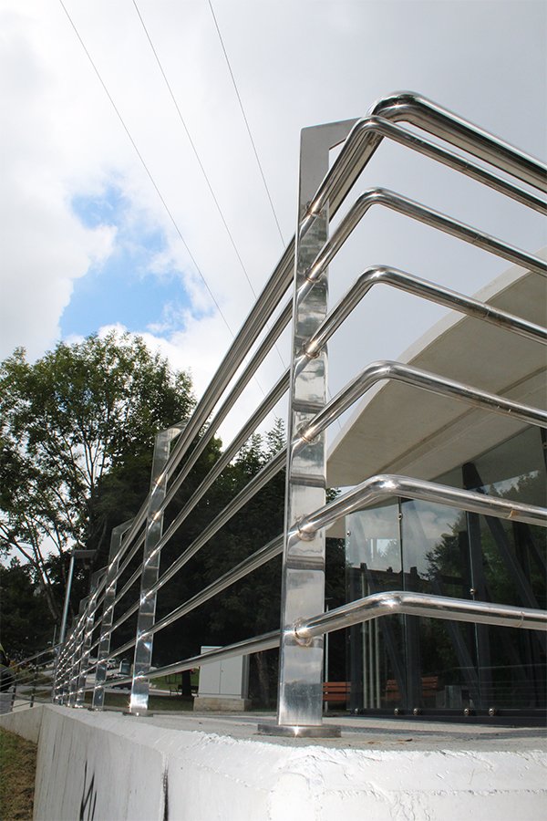 Trabajos en el ascensor inclinado de Morlans de San Sebastián.