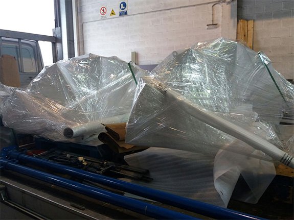 transporte de la escalera helicoidal desde nuestro taller a la vivienda de san sebastian donostia